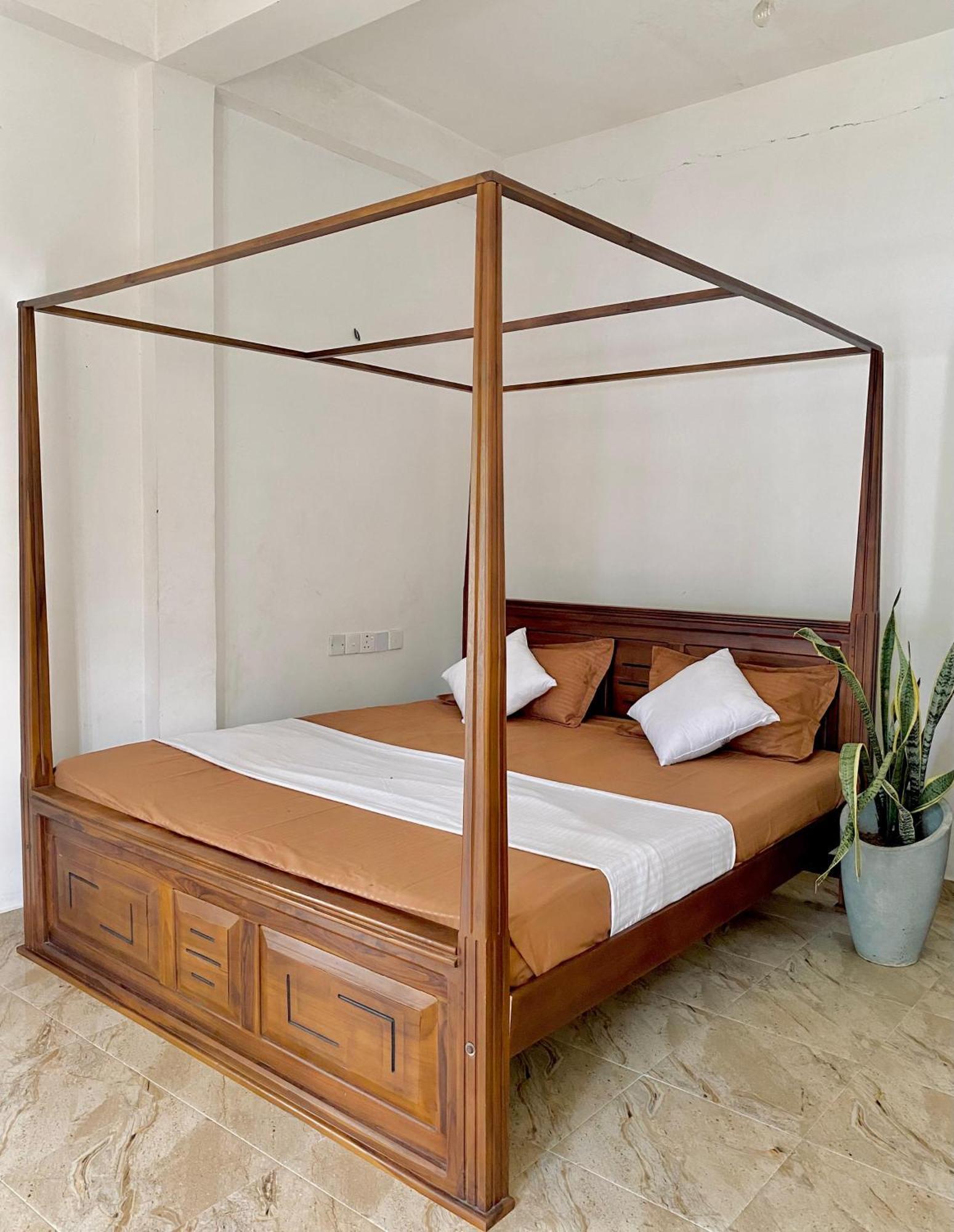 Sasmika Villa Surf And Yoga Hostel Weligama Εξωτερικό φωτογραφία