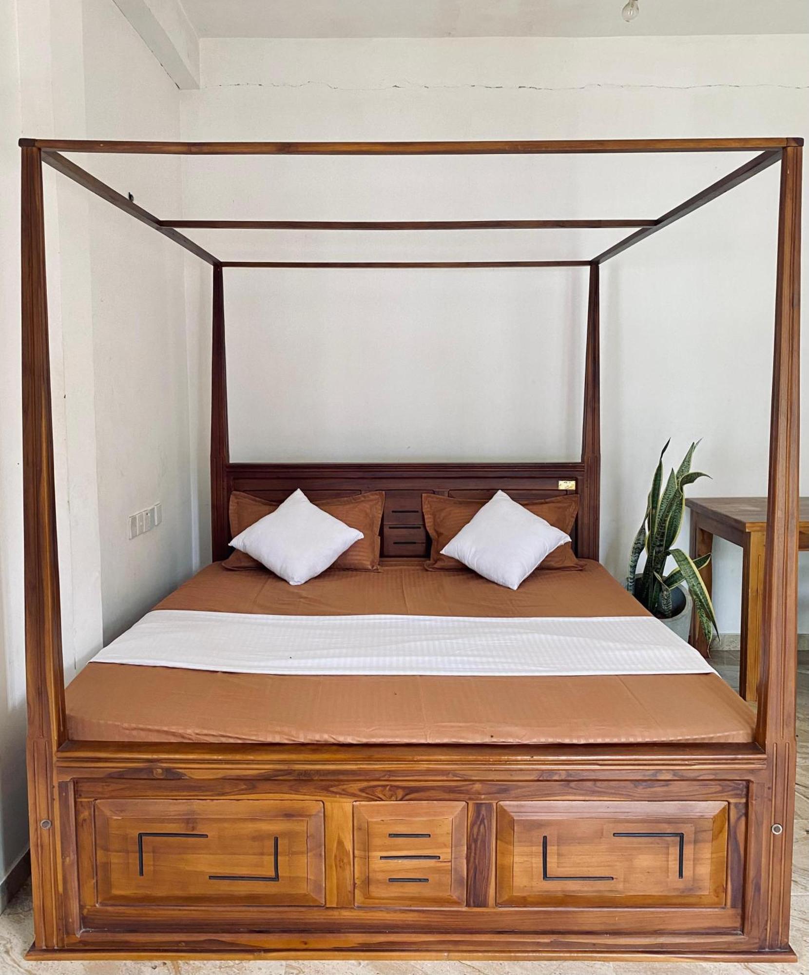 Sasmika Villa Surf And Yoga Hostel Weligama Εξωτερικό φωτογραφία