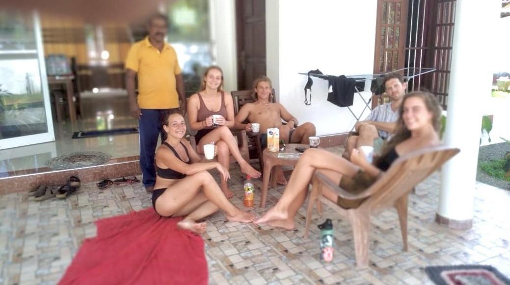 Sasmika Villa Surf And Yoga Hostel Weligama Εξωτερικό φωτογραφία