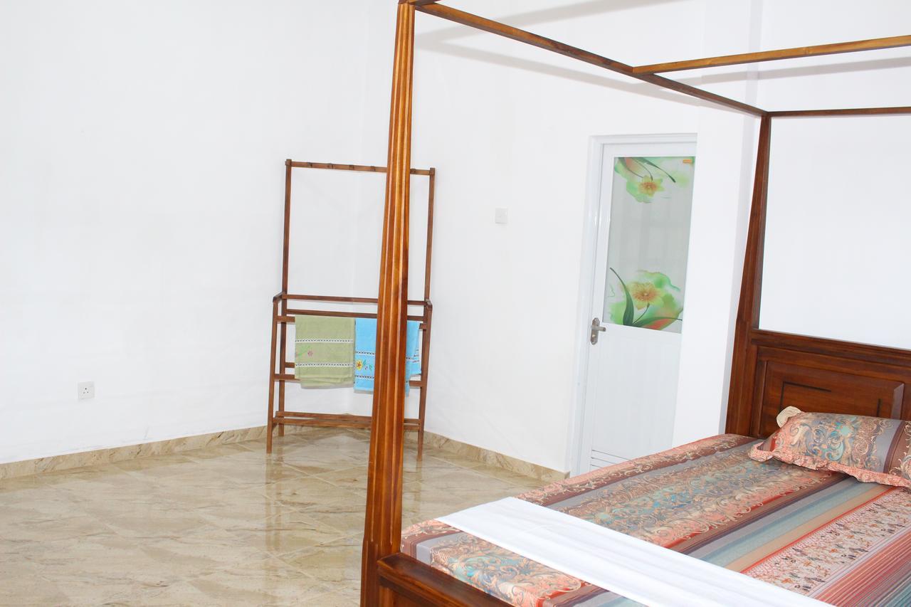 Sasmika Villa Surf And Yoga Hostel Weligama Εξωτερικό φωτογραφία