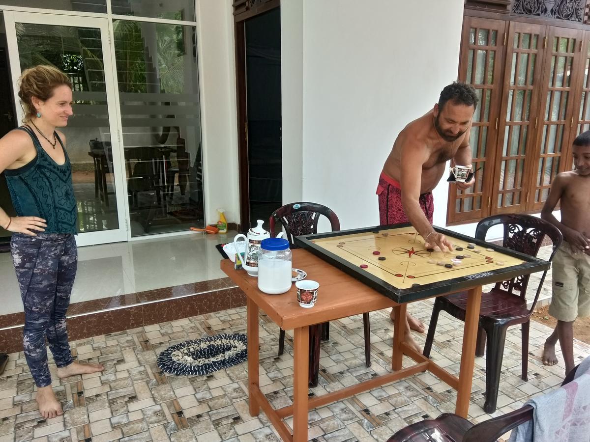 Sasmika Villa Surf And Yoga Hostel Weligama Εξωτερικό φωτογραφία